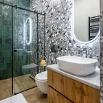 Avangard Hazova Ii Apartment Lviv