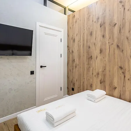 דירה Avangard Hazova Ii לבוב